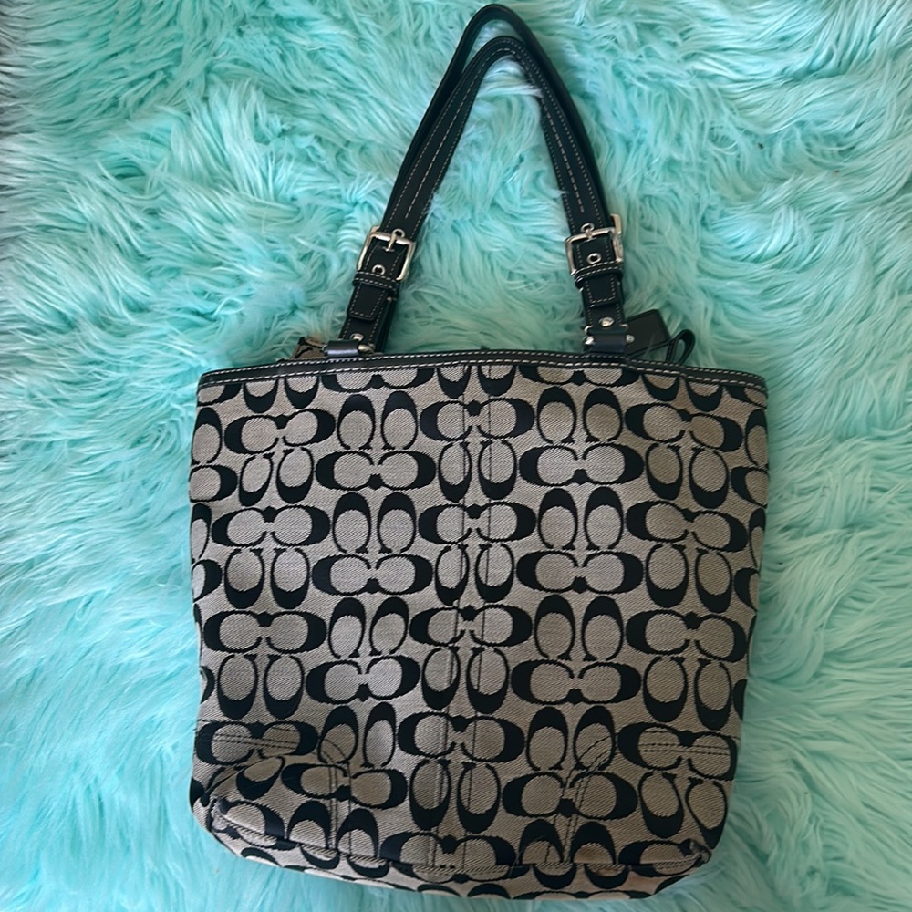 Coach handbag - Picture 2 of 4